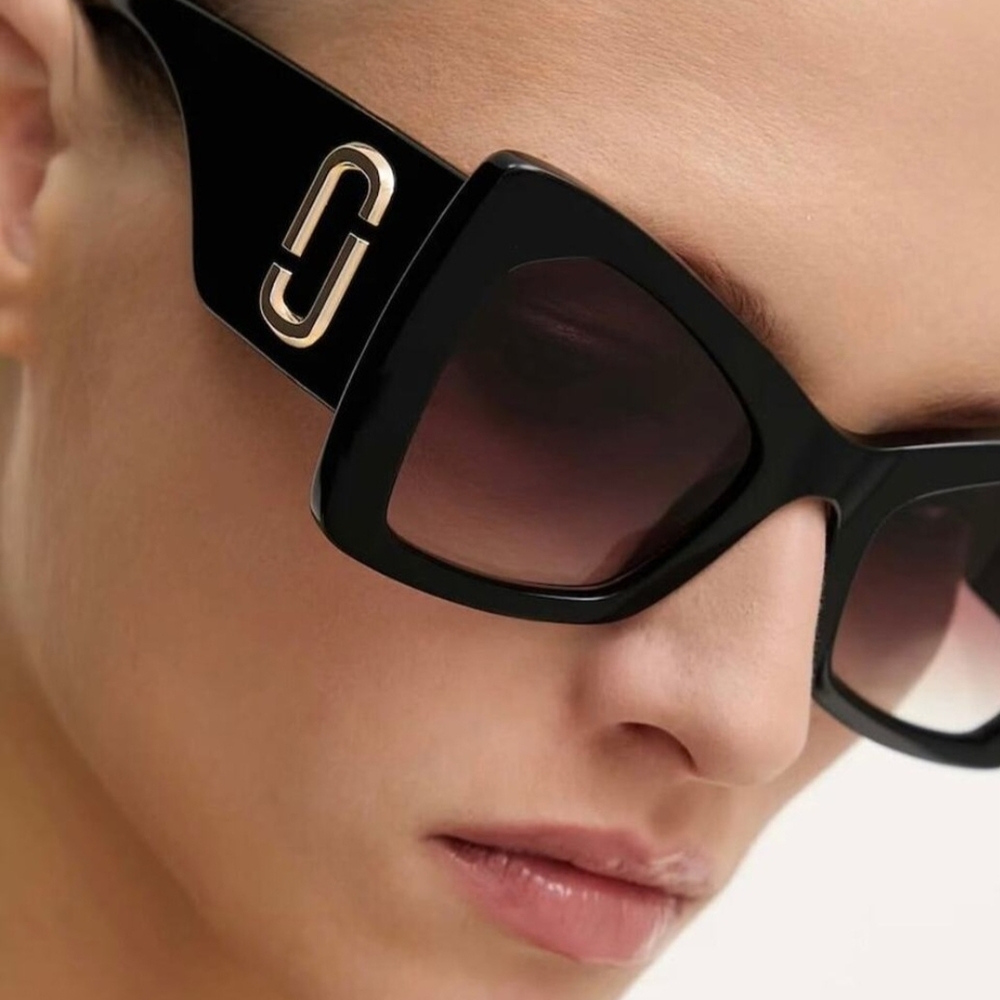 NIB Marc Jacobs Pink Sunglasses with Silver Accent Full Inclusion - Picture 3 of 12